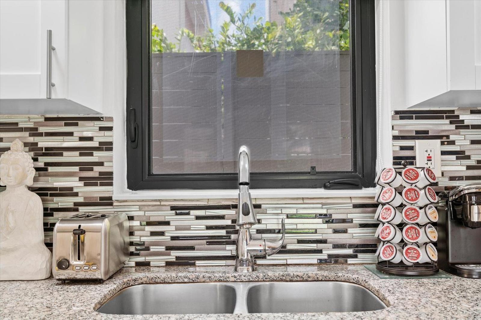 Apartmán Walnut By The Sea Hollywood Pokoj fotografie